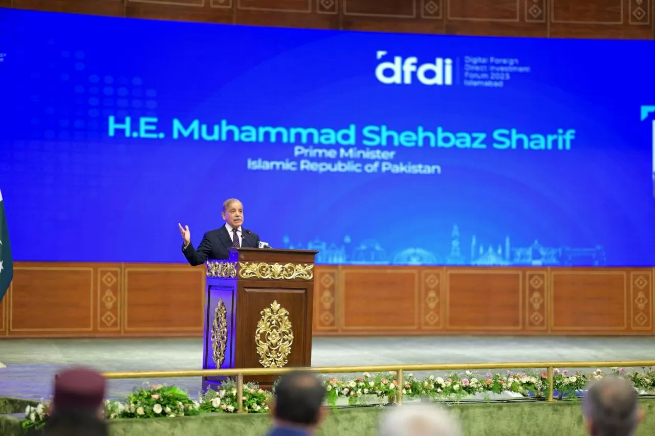 Thủ tướng Pakistan Shehbaz Sharif phát biểu tại Diễn đàn Đầu tư trực tiếp nước ngoài kỹ thuật số (DFDI) 2025 tại Islamabad, ngày 29/4/2025. (Nguồn: PVT)