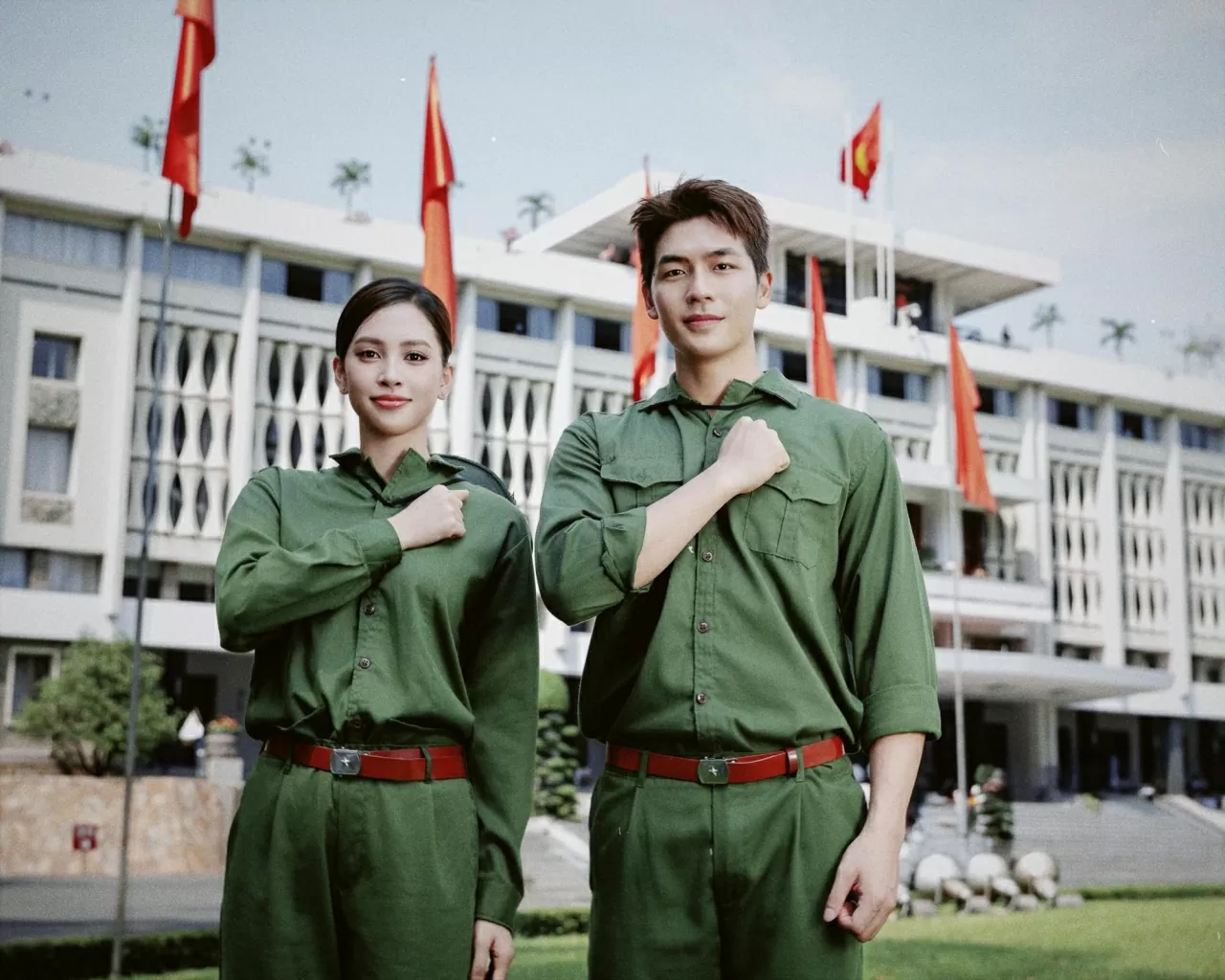Ngắm bộ ảnh chào mừng Ngày 30/4 của Tiểu Vy - Quang Anh Ngắm bộ ảnh chào mừng Ngày 30/4 của Tiểu Vy - Quang Anh