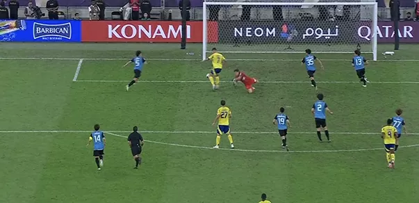 Pha bỏ lỡ khó tin của CR7. 