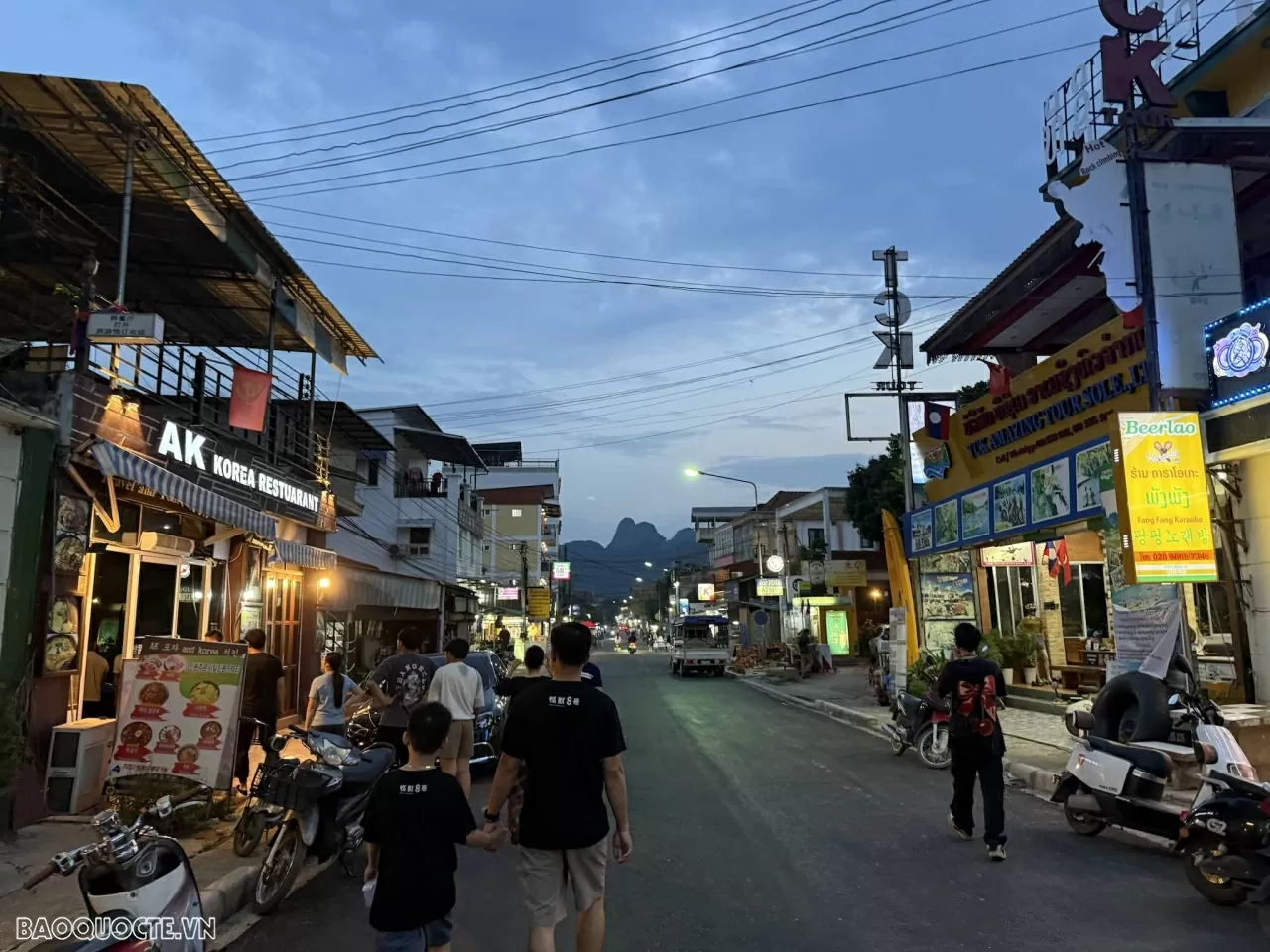 Vang Vieng (Lào): Bức tranh đồng quê sống động của đất nước triệu voi