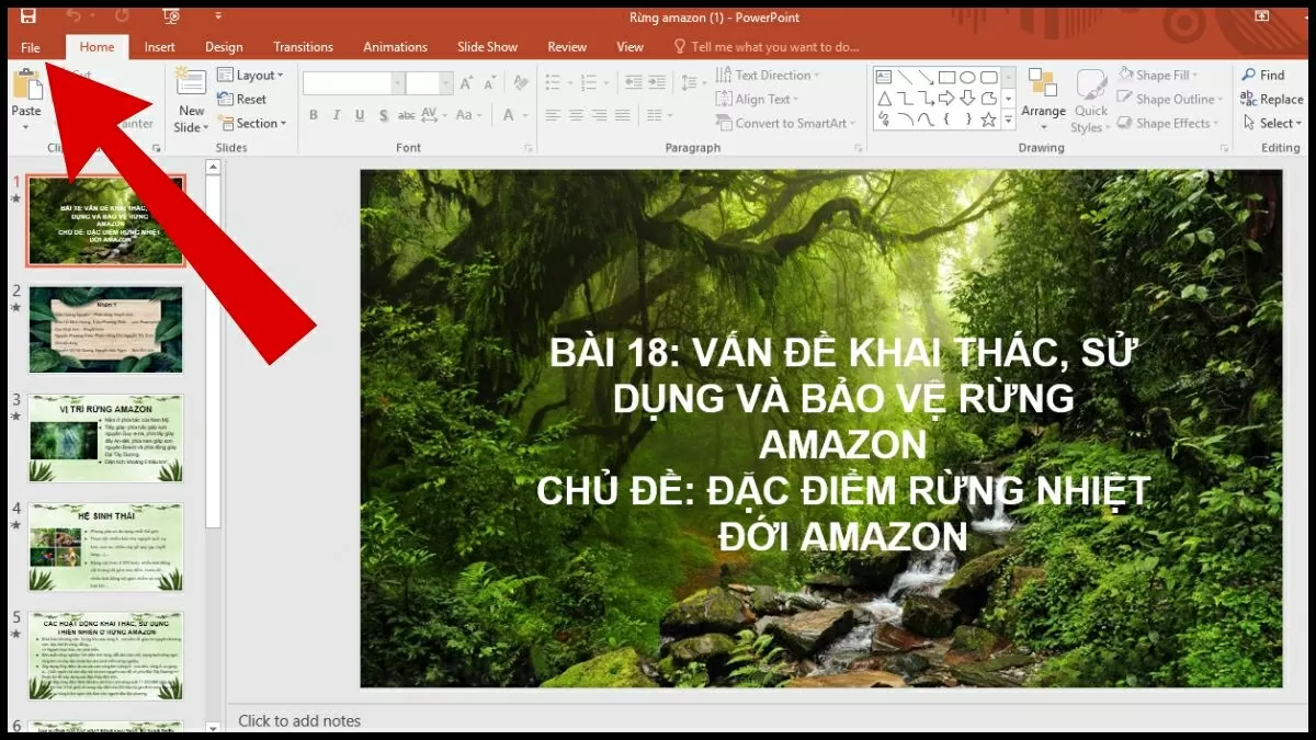 Vào tab “File”