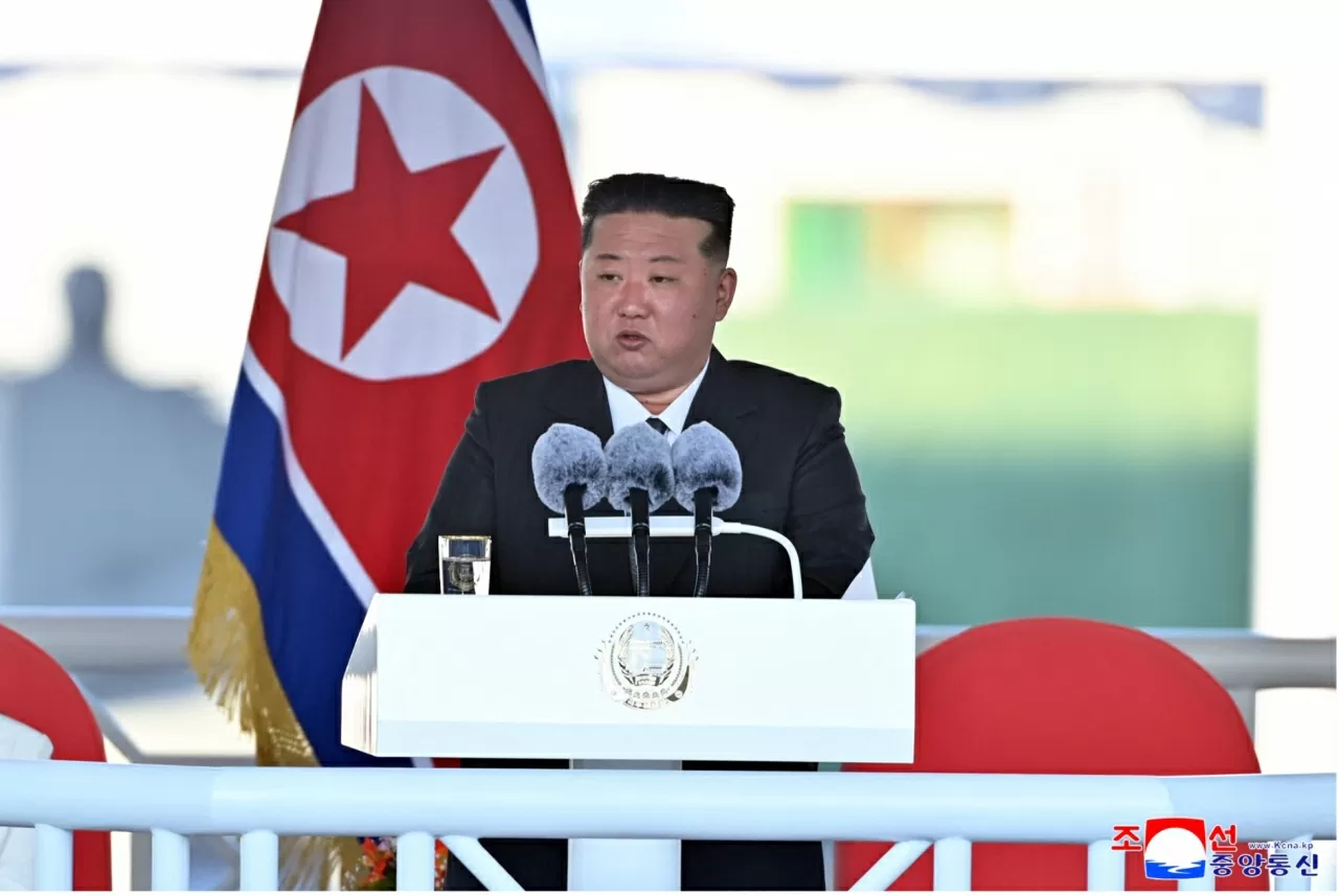 Sự cố tại lễ hạ thủy tàu chiến: 'Hành vi phạm tội' ngay trước mắt Chủ tịch Kim Jong Un, Triều Tiên điều tra toàn diện Sự cố tại lễ hạ thủy tàu chiến: 'Hành vi phạm tội' ngay trước mắt Chủ tịch Kim Jong Un, Triều Tiên điều tra toàn diện