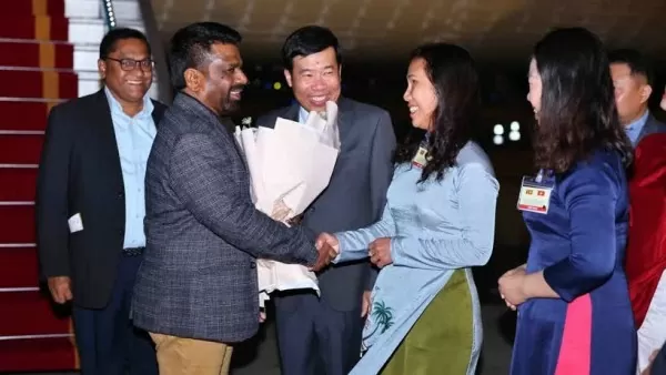 President of Sri Lanka starts State visit to Vietnam