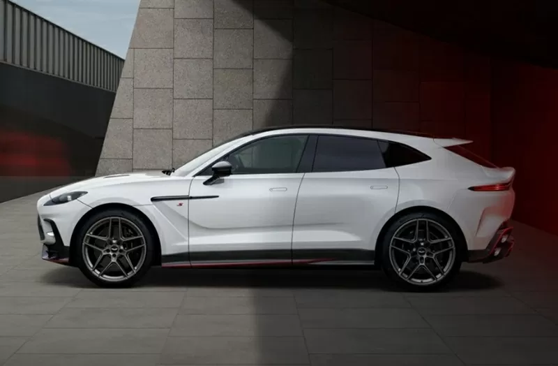 Aston Martin DBX S có khả năng lội nước tĩnh lên tới 500 mm Aston Martin DBX S có khả năng lội nước tĩnh lên tới 500 mm