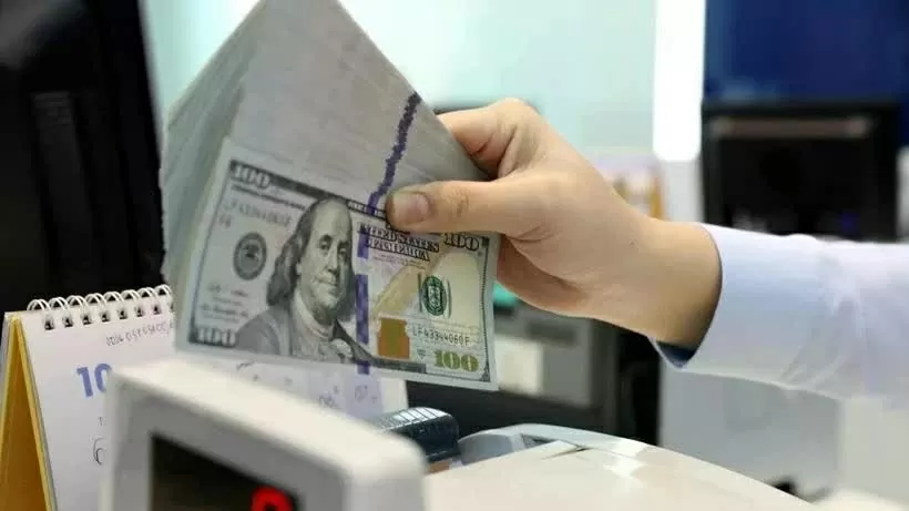 State Bank of Vietnam set the daily reference exchange rate down 12 VND at week’s beginning