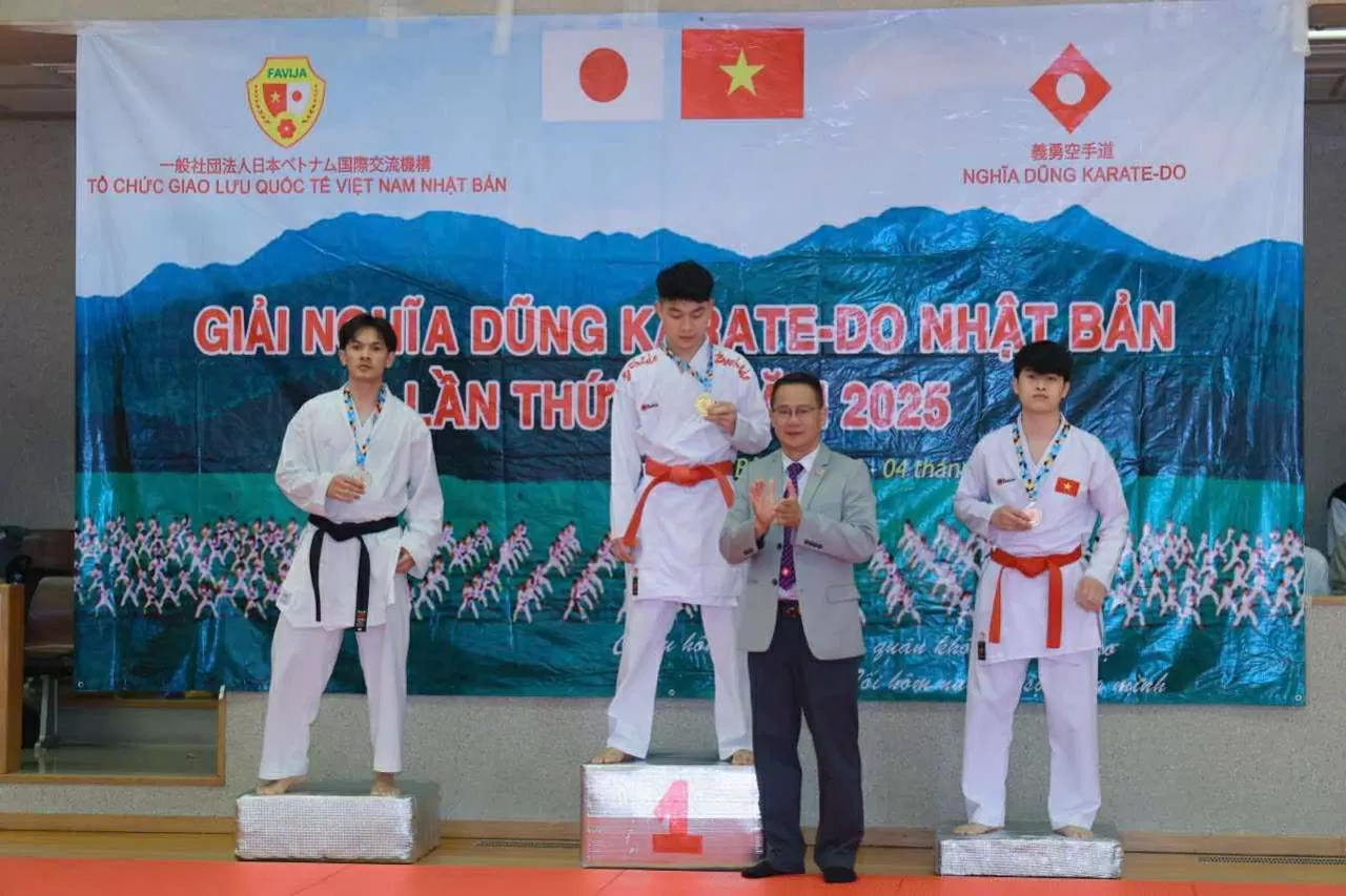 Giải Nghĩa Dũng Karatedo chào mừng ngày thống nhất đất nước