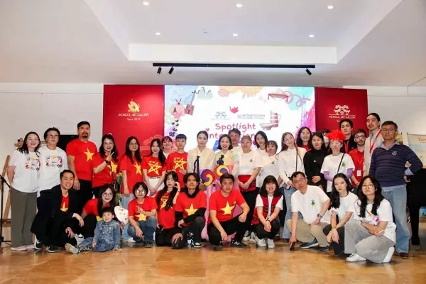 Vietnamese booth stands out at Spotlight International Art 2025 in Mongolia