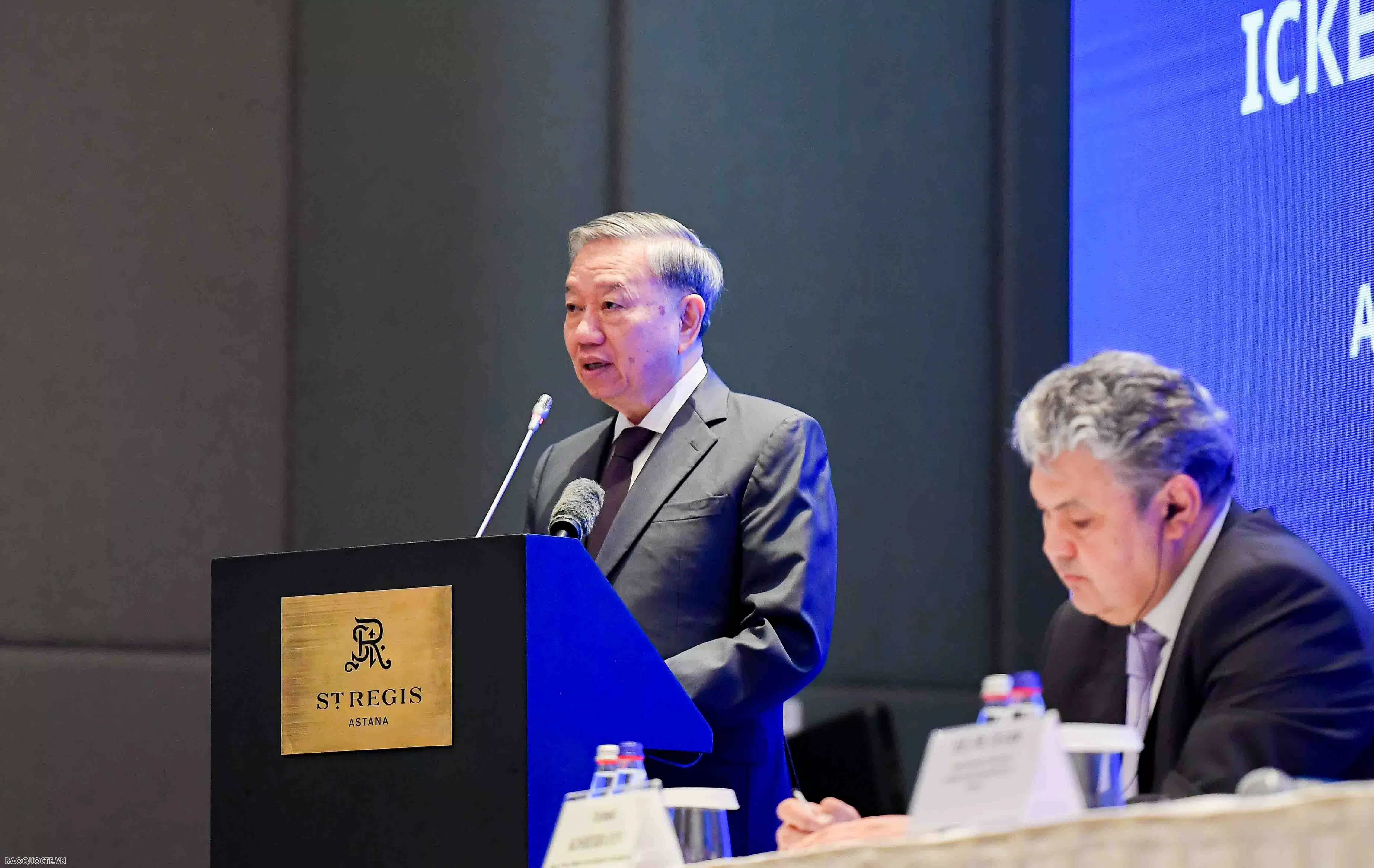 Toạ đàm bàn tròn doanh nghiệp Việt Nam-Kazakhstan Toạ đàm bàn tròn doanh nghiệp Việt Nam-Kazakhstan