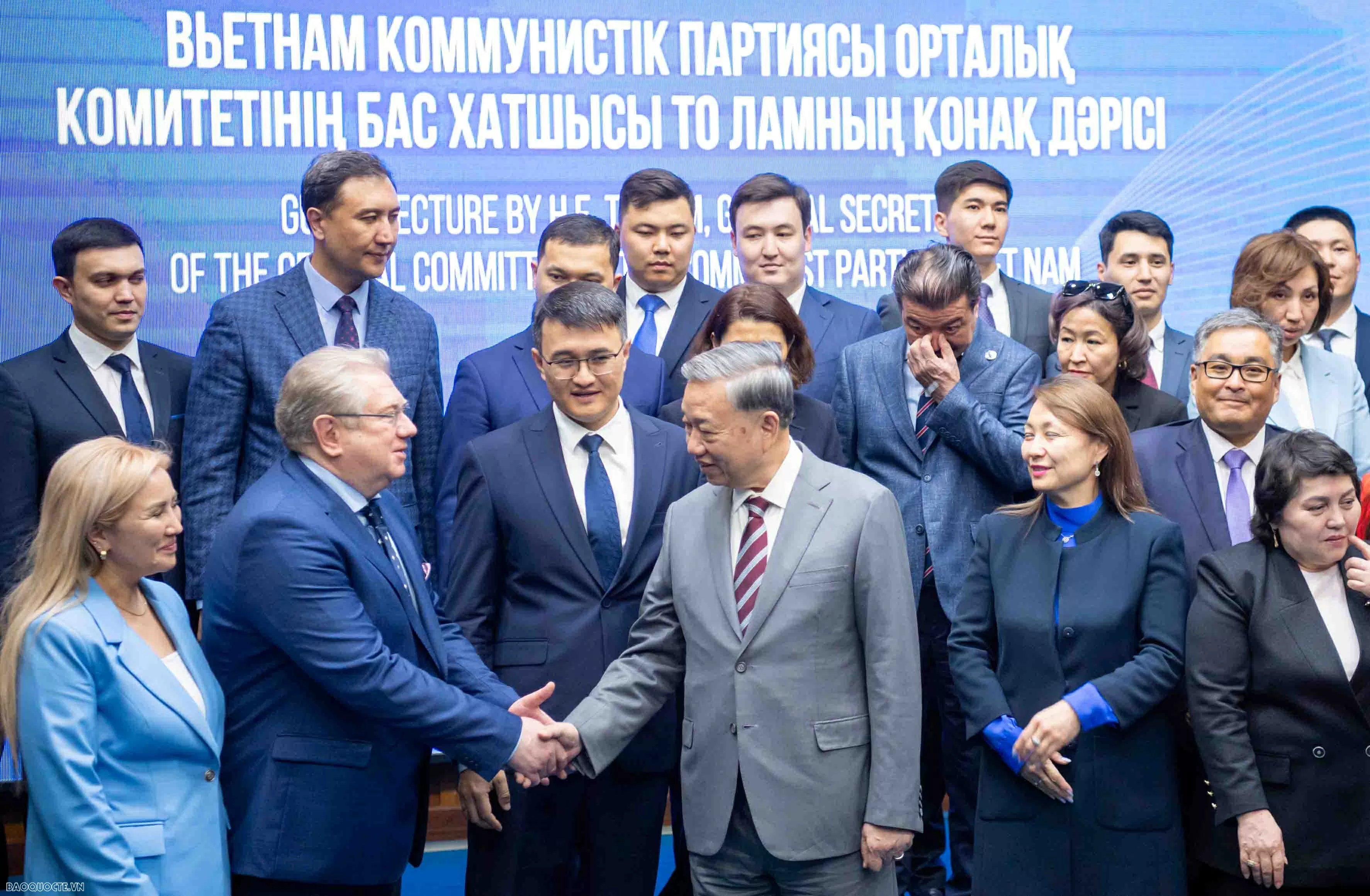 Để quan hệ Việt Nam-Kazakhstan như đôi cánh đại bàng trên thảo nguyên Saryarka