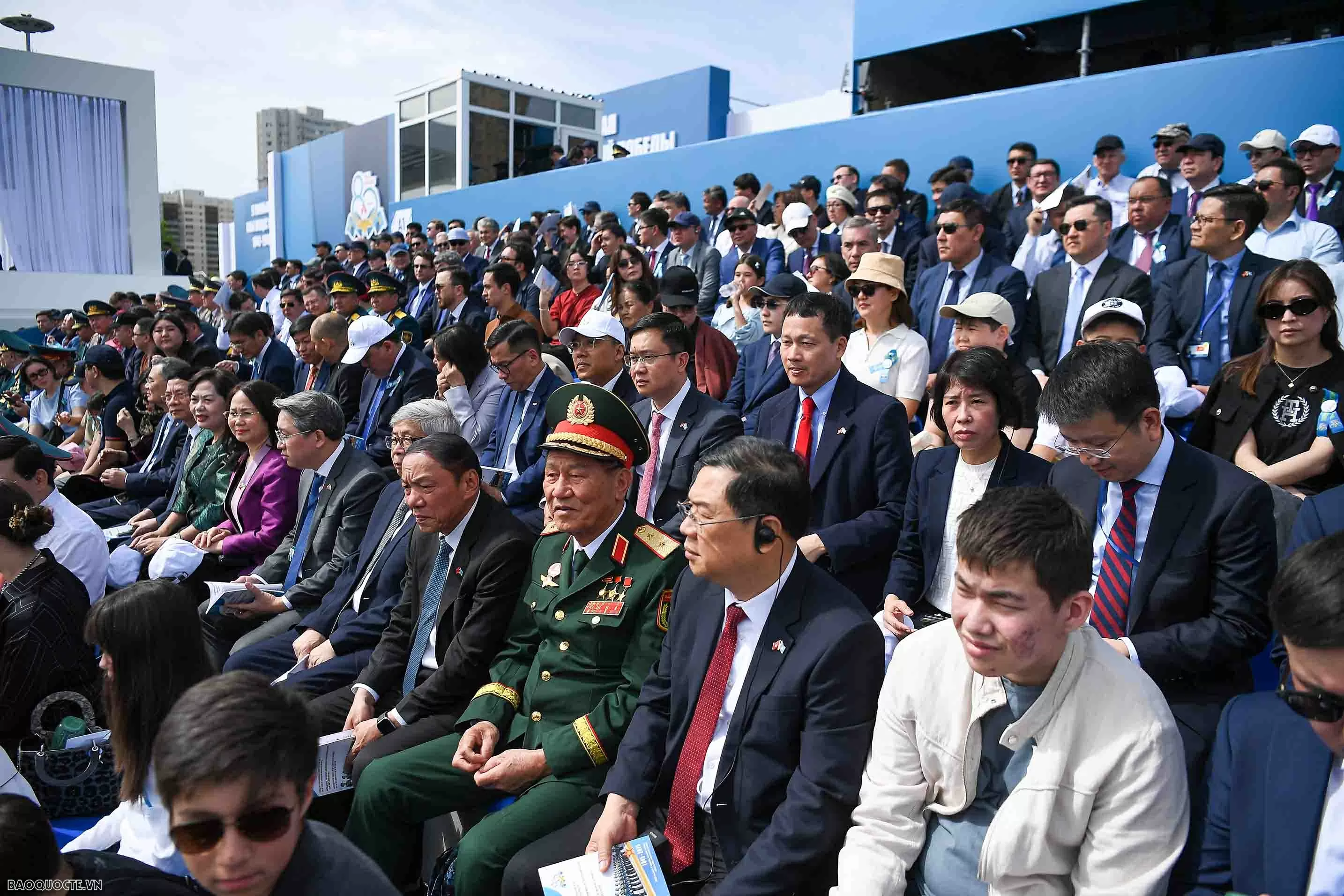 Tổng Bí thư Tô Lâm và phu nhân dự lễ duyệt binh mừng chiến thắng của Kazakhstan