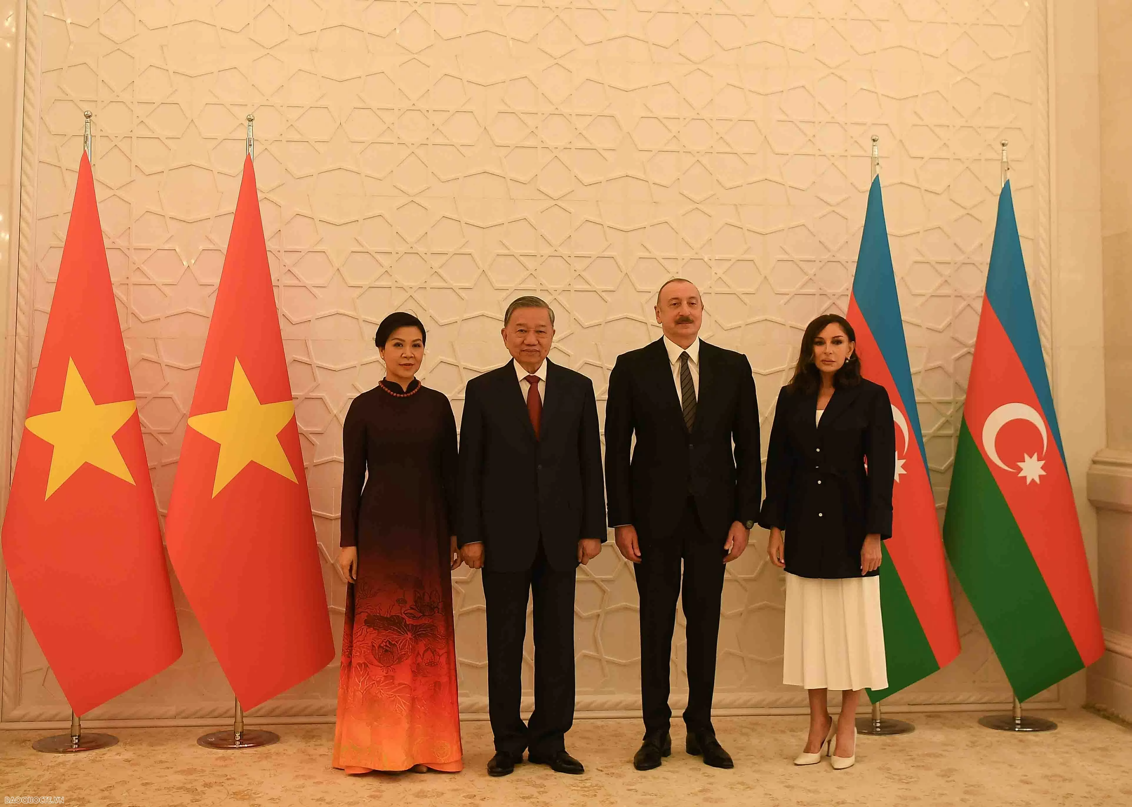 Lễ đón chính thức Tổng Bí thư Tô Lâm và Phu nhân thăm cấp Nhà nước Azerbaijan Lễ đón chính thức Tổng Bí thư Tô Lâm và Phu nhân thăm cấp Nhà nước Azerbaijan