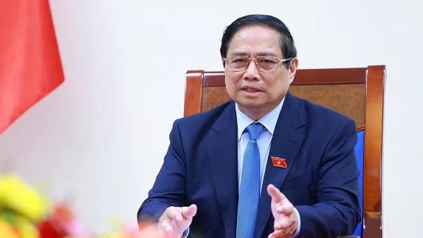 Vietnam, Singapore Prime Ministers hold phone talks on strengthening comprehensive strategic partnership