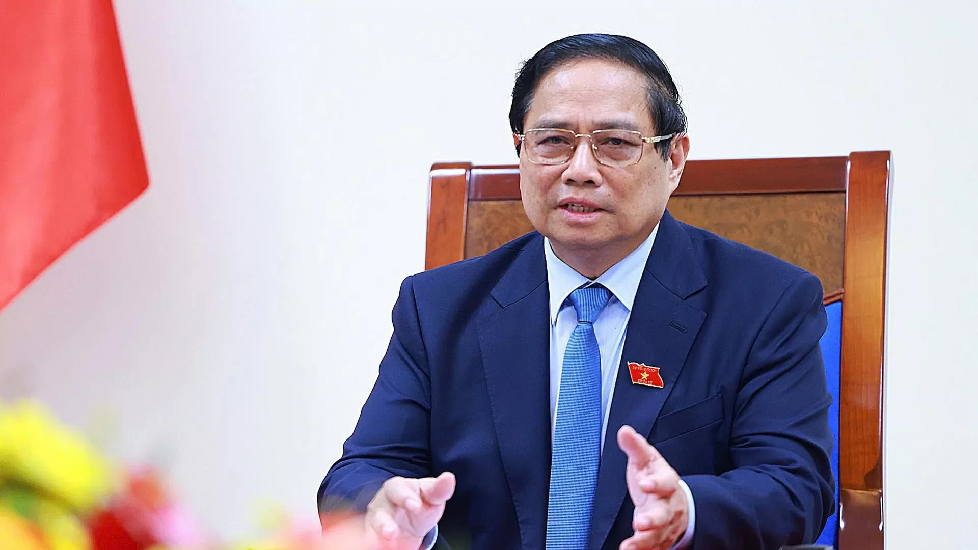Vietnam, Singapore Prime Ministers hold phone talks on strengthening comprehensive strategic partnership