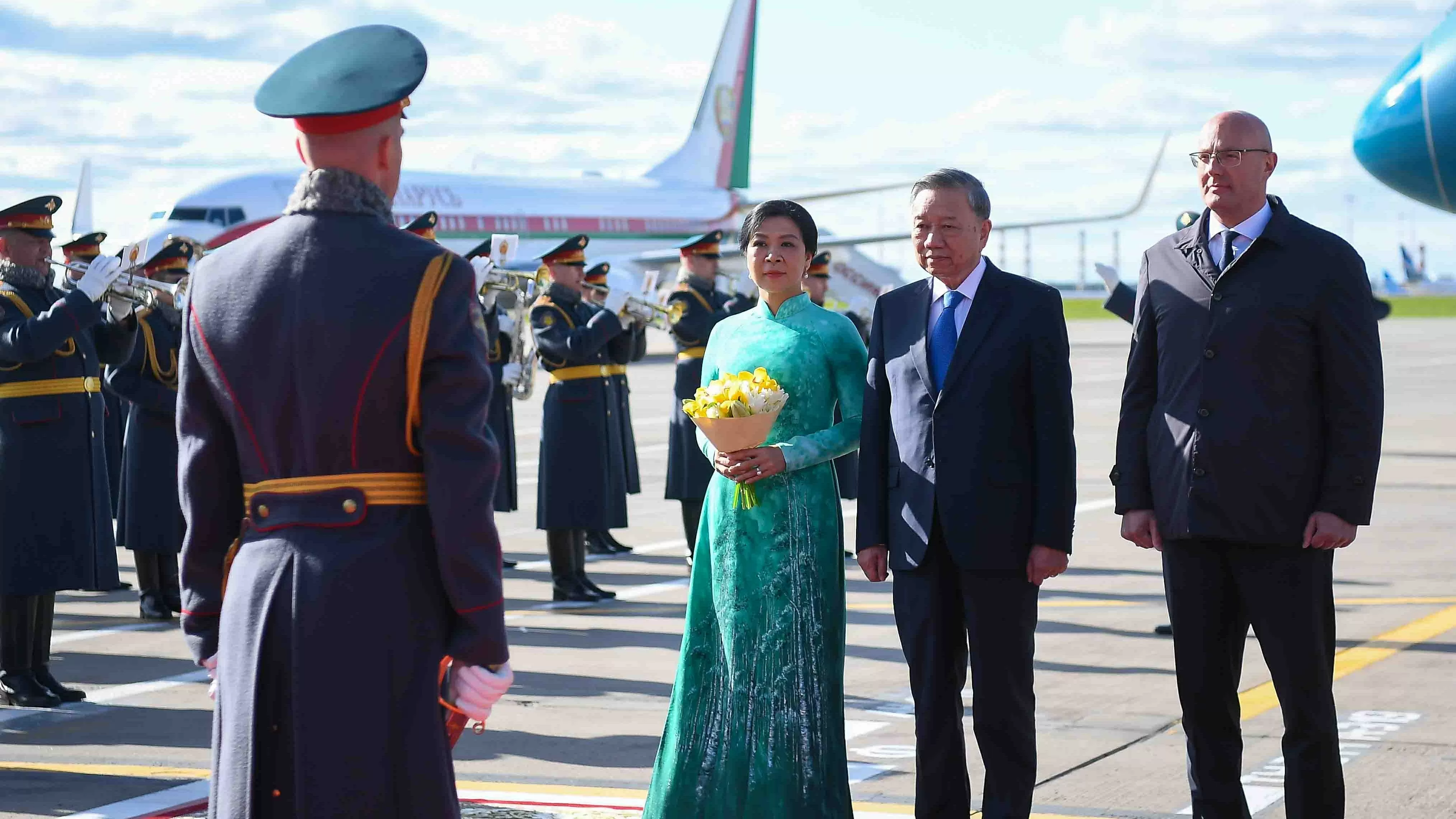 Party General Secretary To Lam arrives in Moscow, beginning official visit to Russia