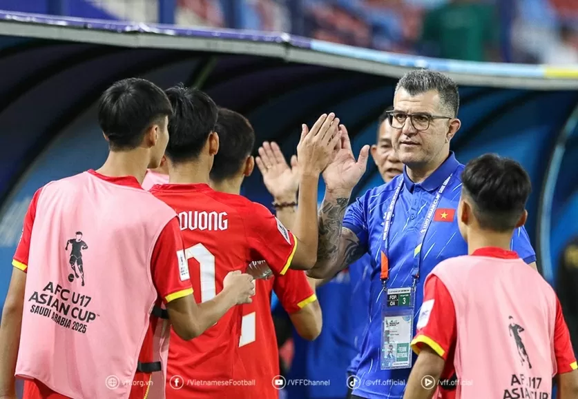 Triệu tập 30 cầu thủ đội tuyển U16 Việt Nam chuẩn bị giải giao hữu quốc tế tại trung Quốc Triệu tập 30 cầu thủ đội tuyển U16 Việt Nam chuẩn bị giải giao hữu quốc tế tại trung Quốc