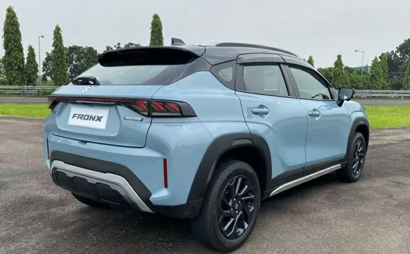 Ngoại hình Suzuki Fronx mang đậm phong cách SUV lai coupe thời thượng