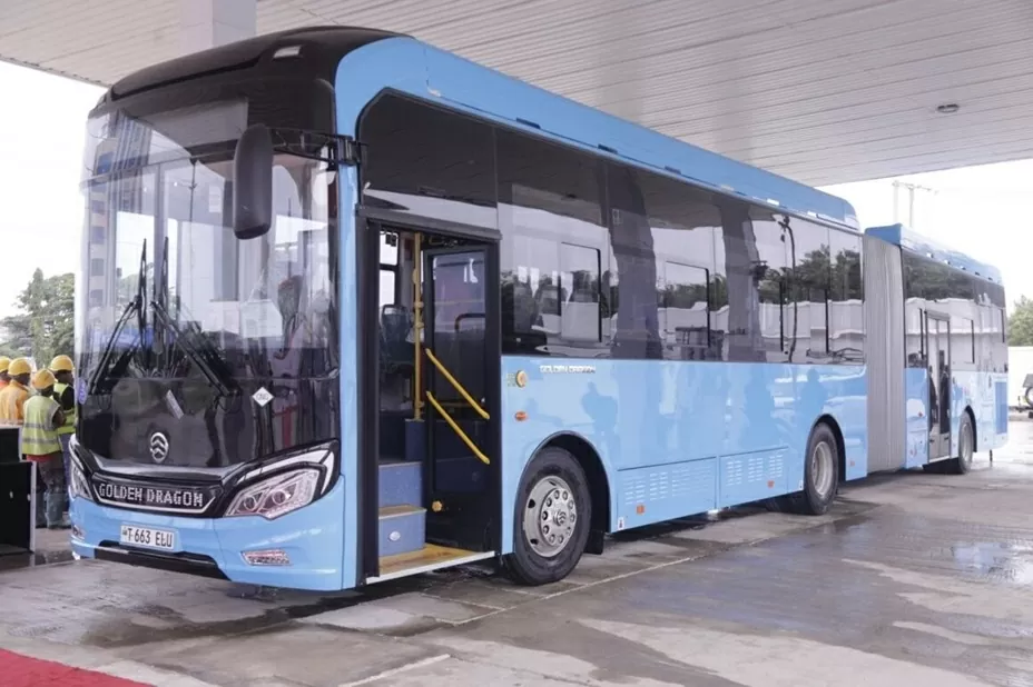 Tanzania thử nghiệm chiếc xe buýt đầu tiên chạy bằng khí thiên nhiên nén Tanzania thử nghiệm chiếc xe buýt đầu tiên chạy bằng khí thiên nhiên nén