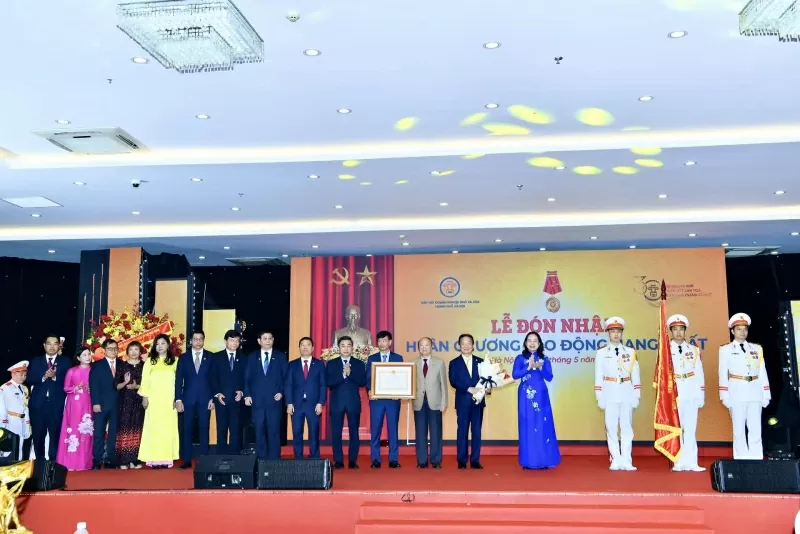 GS.TS. Mạc Quốc Anh: Doanh nghiệp Thủ đô không đứng ngoài mục tiêu phát triển của Hà Nội