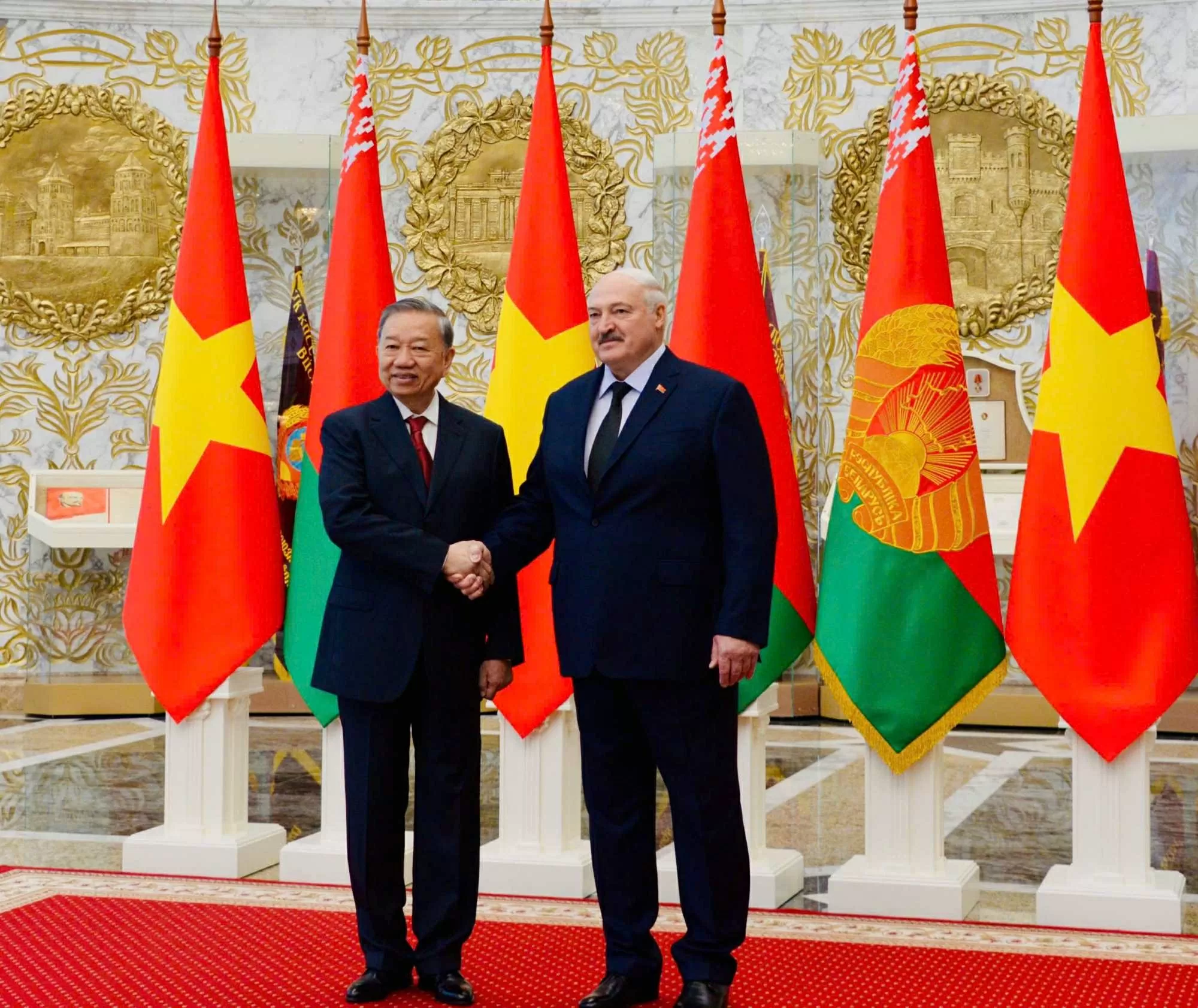 Tổng thống Belarus chủ trì lễ đón chính thức Tổng Bí thư Tô Lâm