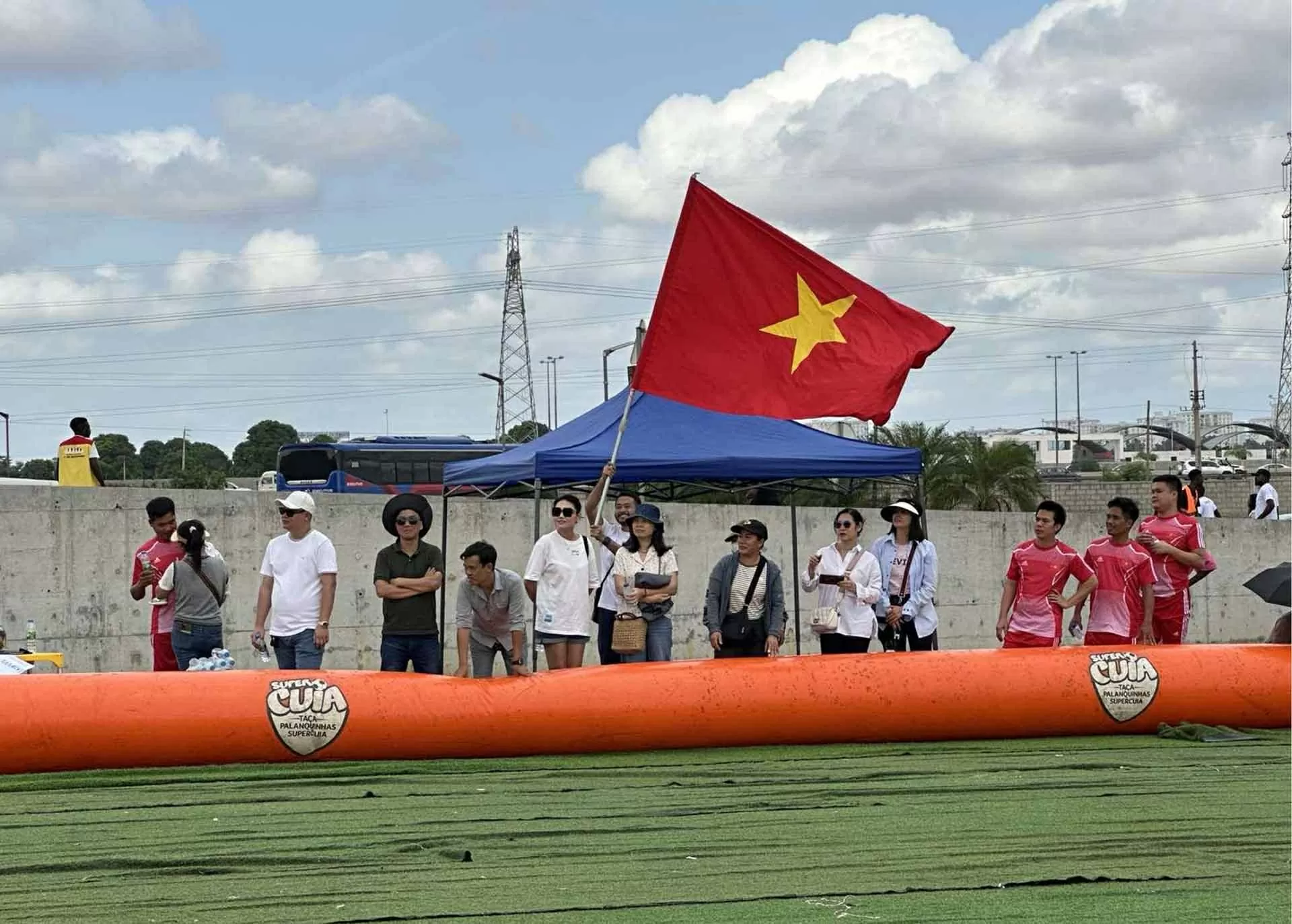 Rực rỡ sắc Việt tại sự kiện PETRO không biên giới 2025 ở Angola