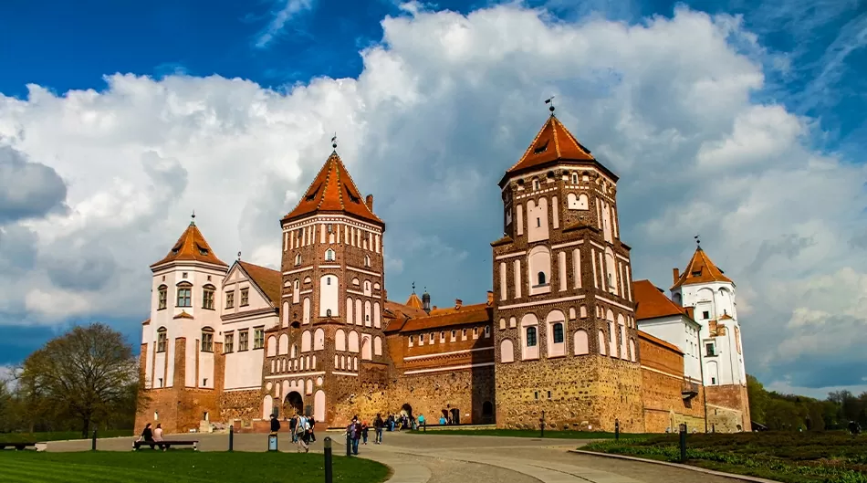 10 điểm đến hút khách nhất Belarus: Di sản, thiên nhiên và những điều kỳ thú