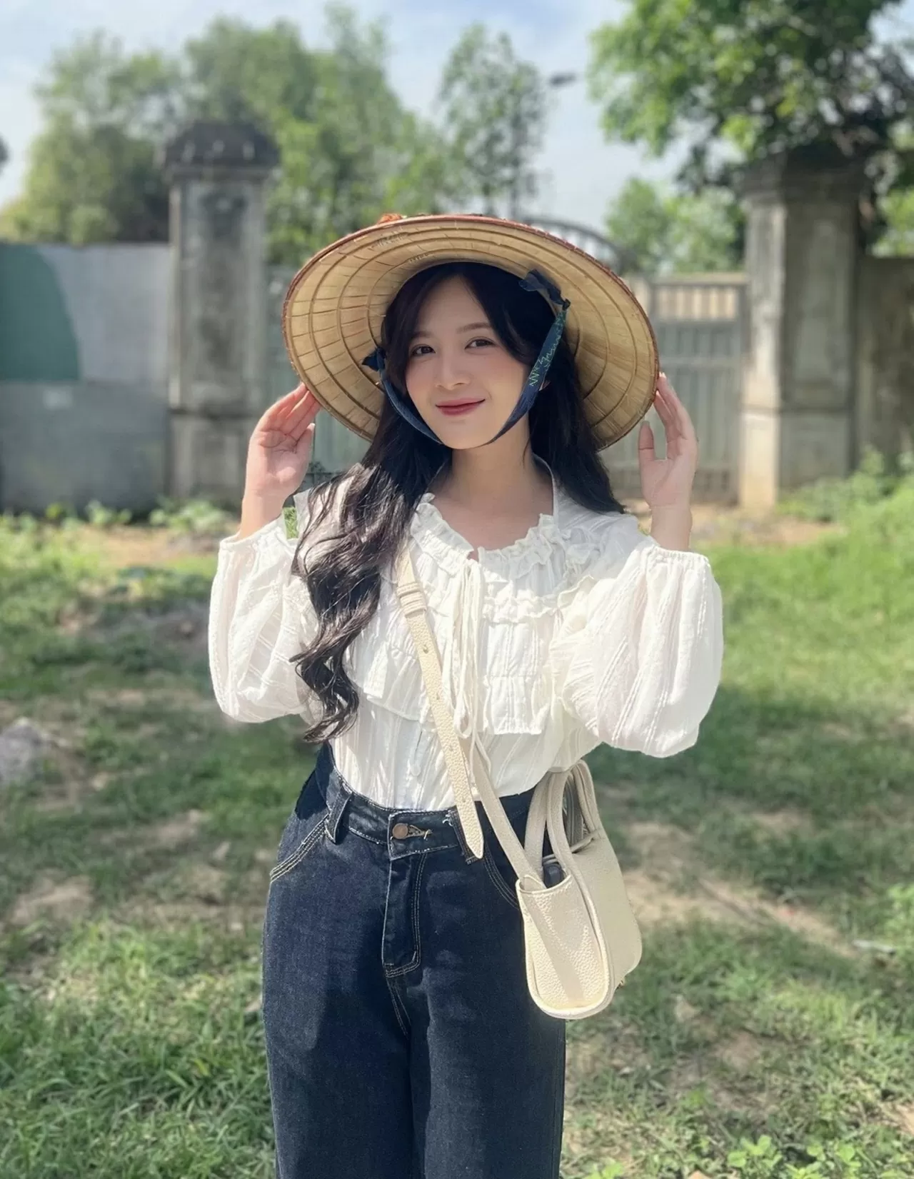 Nhan sắc đời thường của diễn viên Ngọc Huyền phim 'Cha tôi, người ở lại'