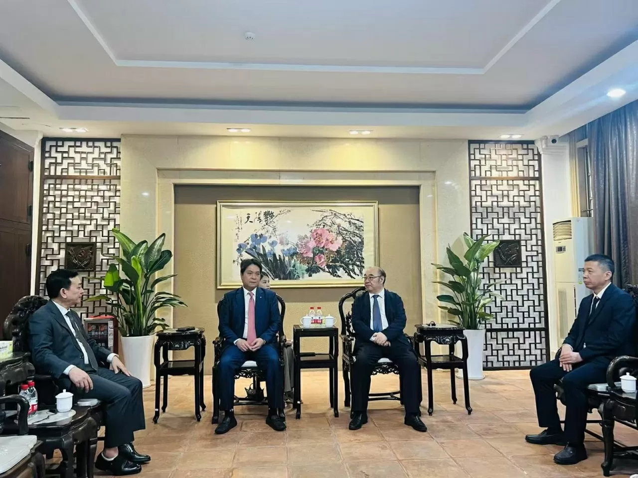 Khai mạc triển lãm chuyên đề 'Đường Cách mạng - Đồng chí Hồ Chí Minh ở Trung Quốc' tại Quảng Châu