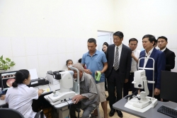 Đại sứ quán Nhật Bản bàn giao thiết bị y tế cho Bệnh viện Mắt tỉnh Hà Nam