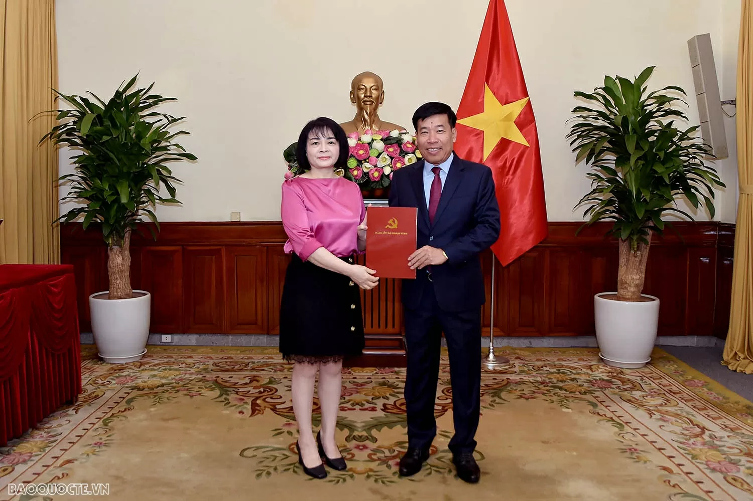 Bộ Ngoại giao kiện toàn nhân sự cơ quan tham mưu giúp việc Đảng ủy Bộ Bộ Ngoại giao kiện toàn nhân sự cơ quan tham mưu giúp việc Đảng ủy Bộ