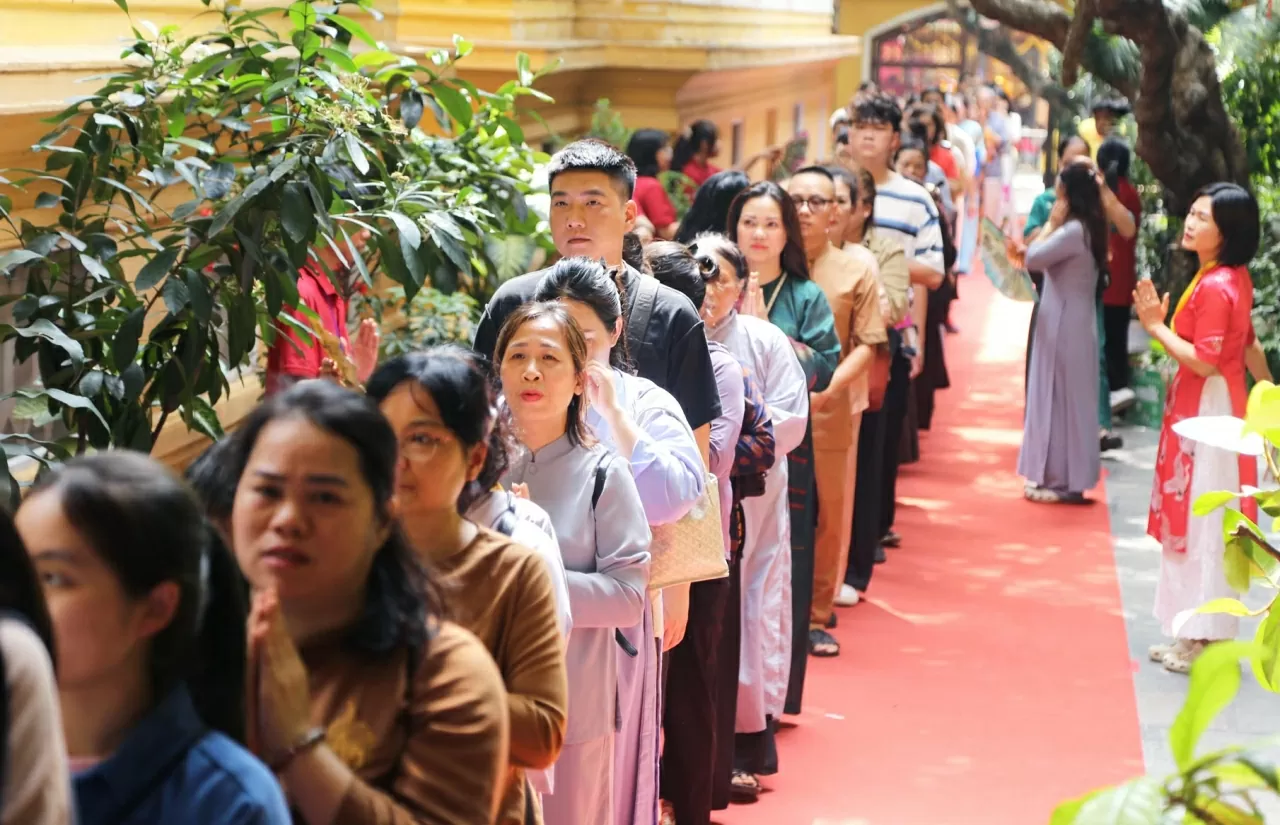 Đại lễ Vesak 2025 diễn ra trong bối cảnh đặc biệt khi Việt Nam vừa long trọng tổ chức Lễ Kỷ niệm 50 năm Ngày Giải phóng miền Nam, thống nhất đất nước (30/4/1975 – 30/4/2025) và hướng tới Kỷ niệm 80 năm Quốc khánh 2/9 (1945 – 2025). Đại lễ Vesak 2025 diễn ra trong bối cảnh đặc biệt khi Việt Nam vừa long trọng tổ chức Lễ Kỷ niệm 50 năm Ngày Giải phóng miền Nam, thống nhất đất nước (30/4/1975 – 30/4/2025) và hướng tới Kỷ niệm 80 năm Quốc khánh 2/9 (1945 – 2025).