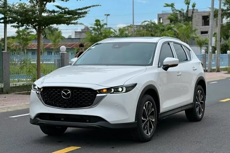 Mazda CX-5 tiếp tục giảm giá sâu, khởi điểm hấp dẫn như xe hạng B