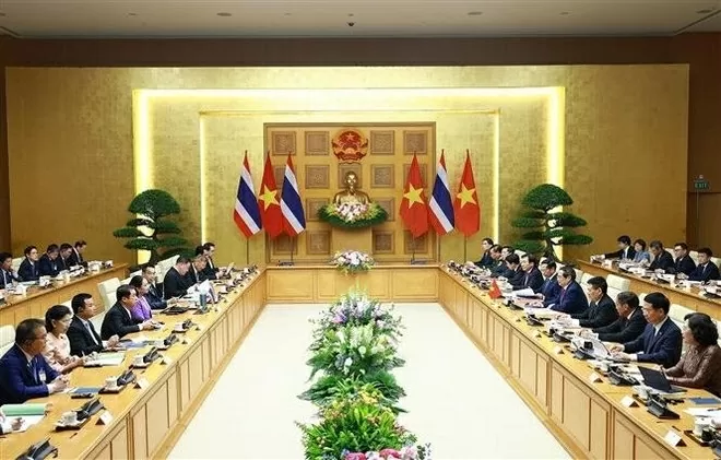 Vietnam, Thai Prime Ministers co-chair 4th Joint Cabinet Retreat in Hanoi