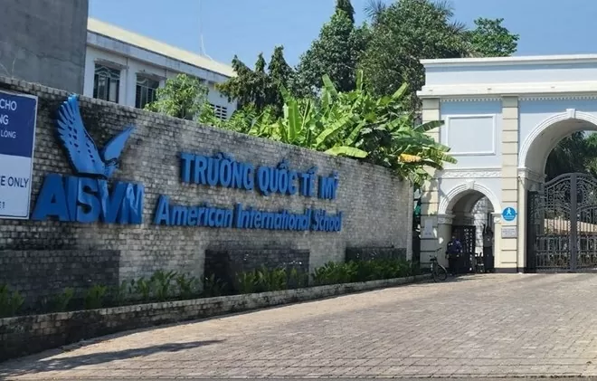 Trường Quốc tế Mỹ AISVN vỡ nợ, hơn 1.400 học sinh kêu cứu Trường Quốc tế Mỹ AISVN vỡ nợ, hơn 1.400 học sinh kêu cứu
