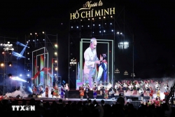 Chương trình nghệ thuật 'Người là Hồ Chí Minh' giữa quảng trường Ba Đình