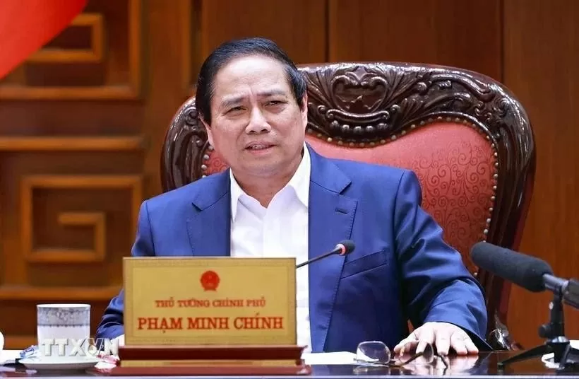 PM Pham Minh Chinh chairs meeting to draft resolutions on breakthroughs in health care, education