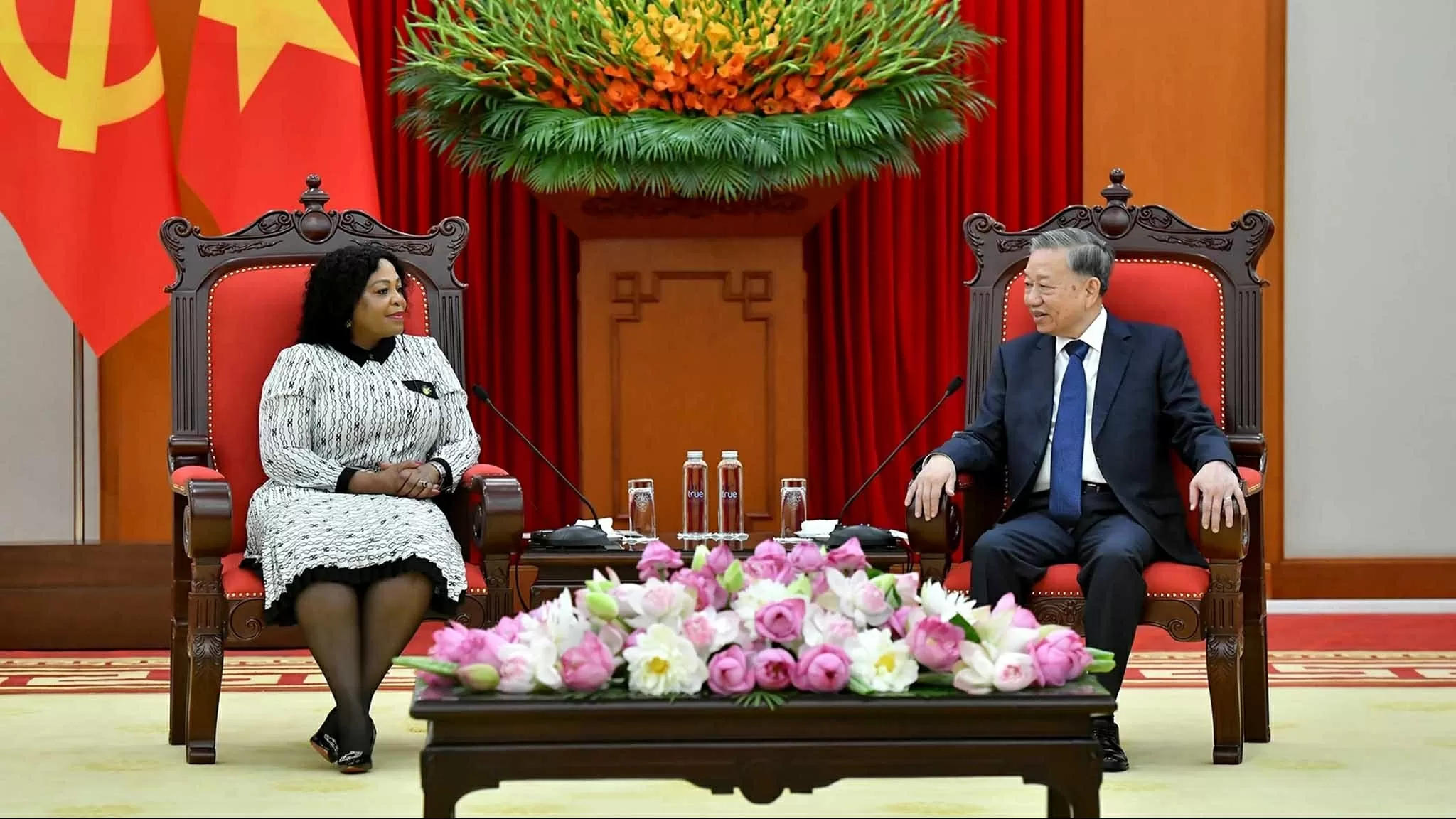 Tổng Bí thư Tô Lâm tiếp Phó Tổng thư ký thứ nhất Đảng Đại hội Dân tộc Phi