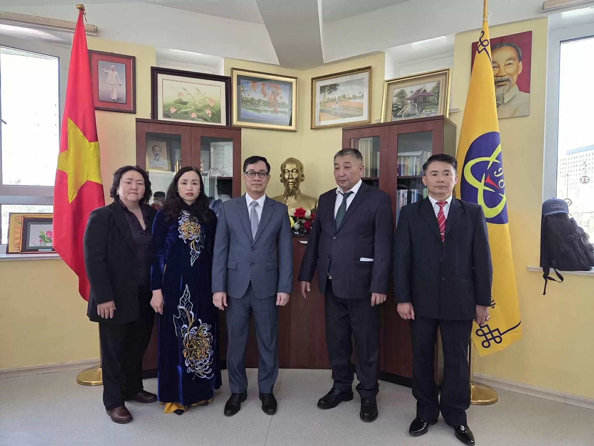 Kỷ niệm 135 năm Ngày sinh Chủ tịch Hồ Chí Minh tại Mông Cổ