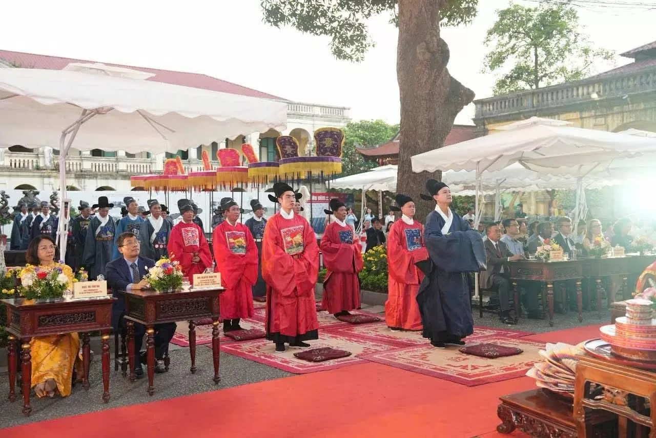 Trung tâm Di sản thế giới tiếp tục đồng hành và hỗ trợ Hà Nội bảo tồn di tích Hoàng thành Thăng Long và Cổ Loa