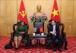 Vietnam, South Africa officials enhance cooperation in training of leaders, managers