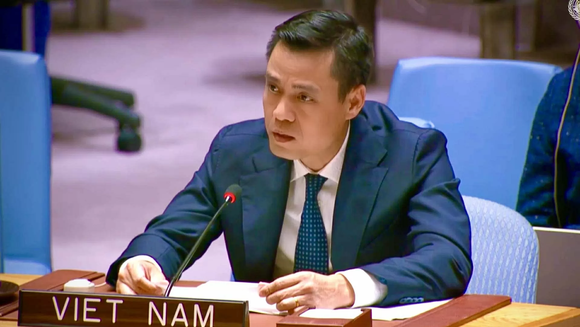Việt Nam kêu gọi tuân thủ luật pháp quốc tế và thúc đẩy hợp tác đa phương nhằm tăng cường an ninh biển vì ổn định toàn cầu Việt Nam kêu gọi tuân thủ luật pháp quốc tế và thúc đẩy hợp tác đa phương nhằm tăng cường an ninh biển vì ổn định toàn cầu
