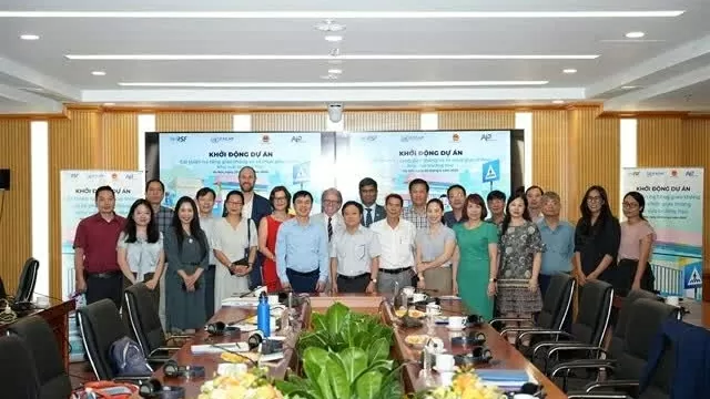 AIP Foundation launches new programme for ensuring safer journeys to school across Vietnam