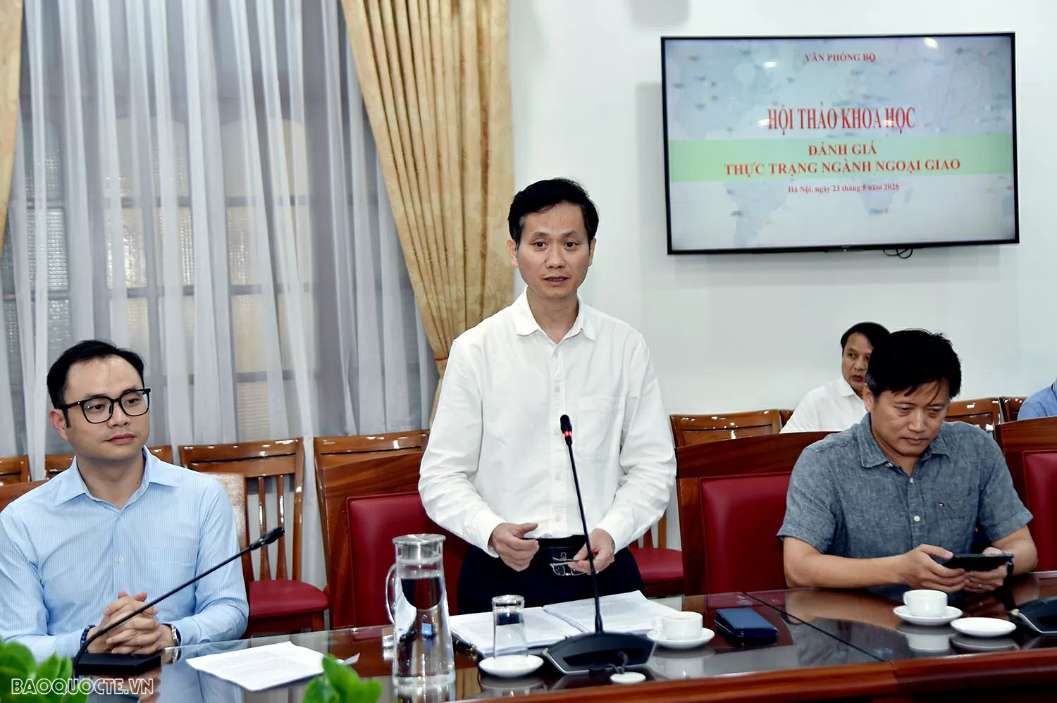 Chánh Văn phòng Bộ Ngoại giao Nguyễn Hoài Nam phát biểu khai mạc Hội thảo.
