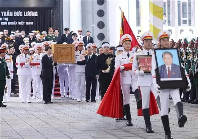 Memorial service solemnly held for former State President Tran Duc Luong in Hanoi
