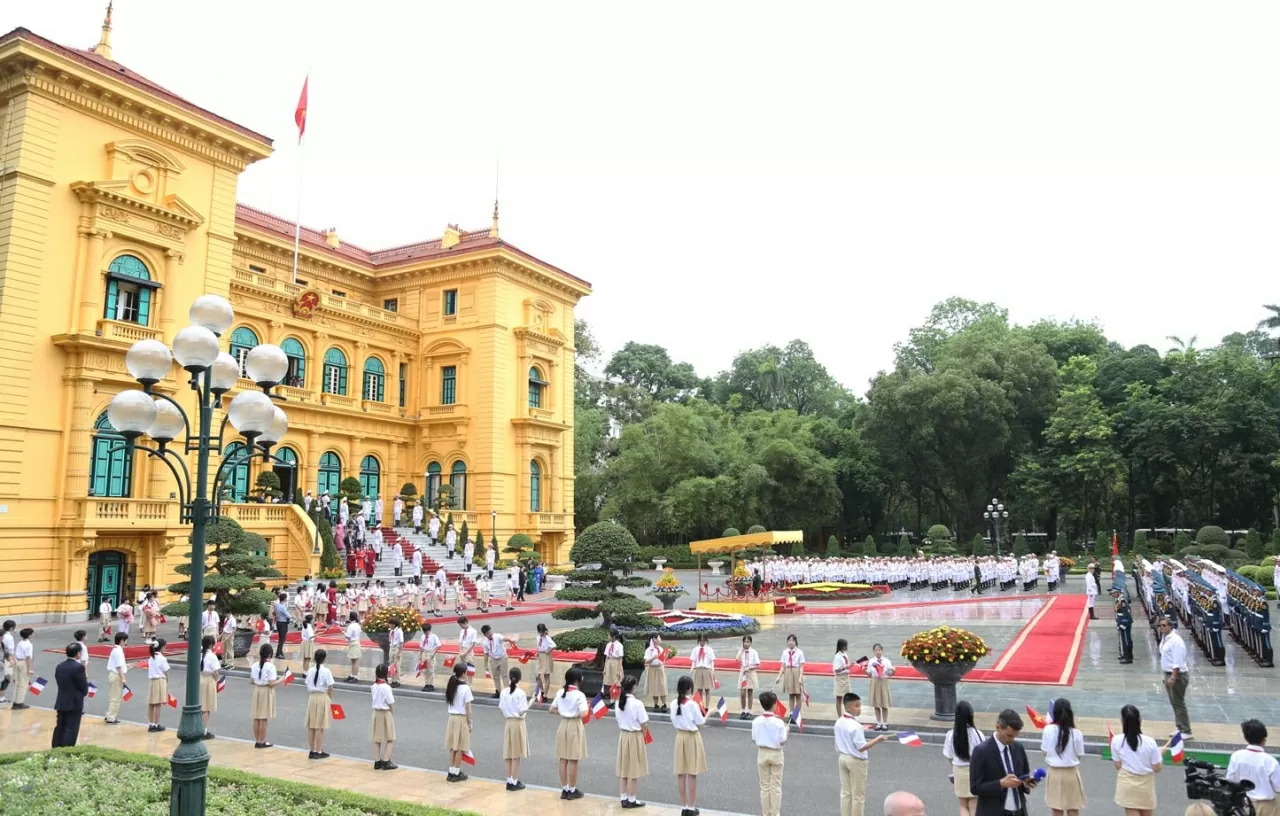 Phủ Chủ tịch, Lễ đón chính thức Tổng thống Pháp Emmanuel Macron và phu nhân. (Ảnh: Thành Long)