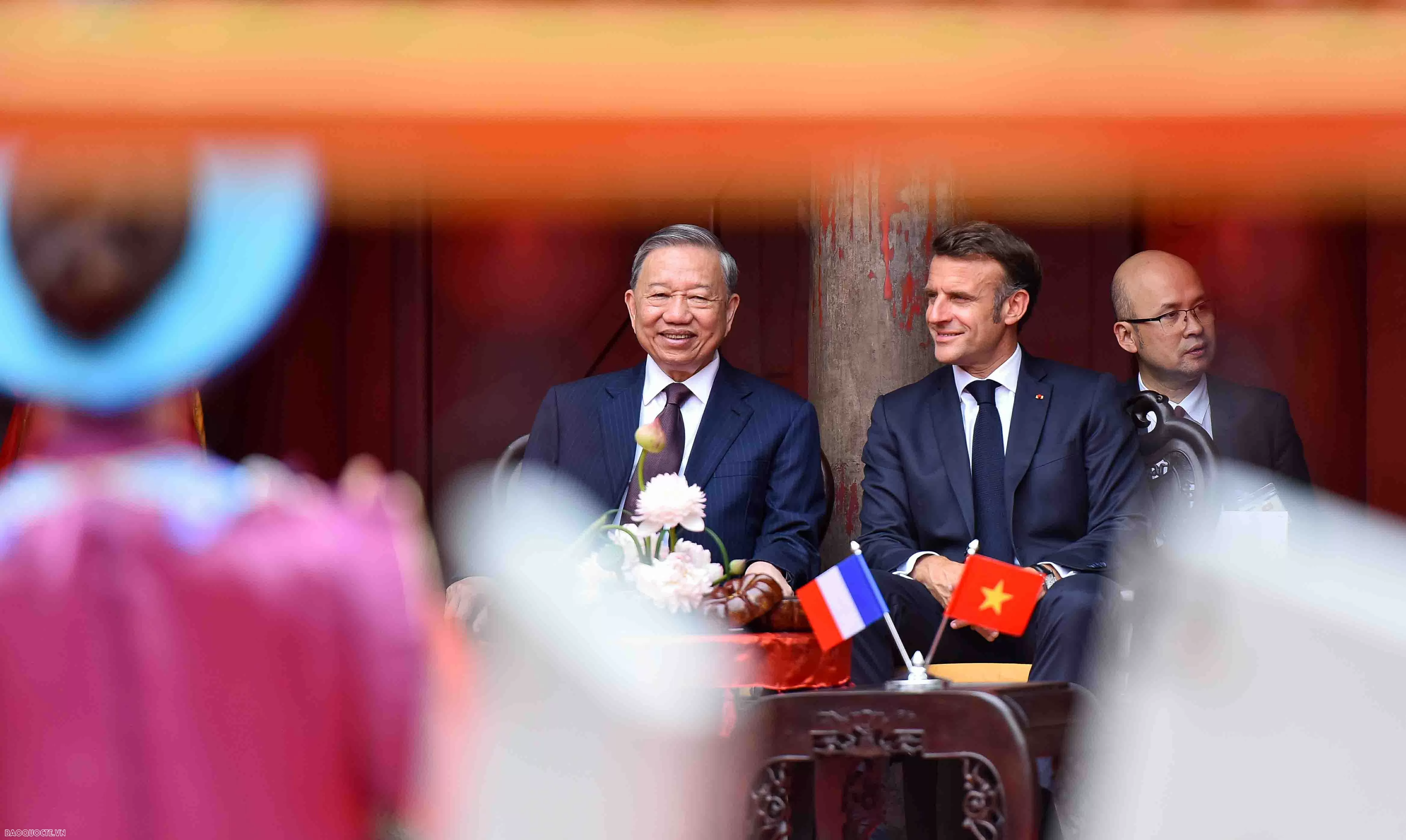 Tổng Bí thư Tô Lâm và Phu nhân cùng Tổng thống Pháp Emmanuel Macron và Phu nhân thăm Văn Miếu Quốc Tử Giám Tổng Bí thư Tô Lâm và Phu nhân cùng Tổng thống Pháp Emmanuel Macron và Phu nhân thăm Văn Miếu Quốc Tử Giám