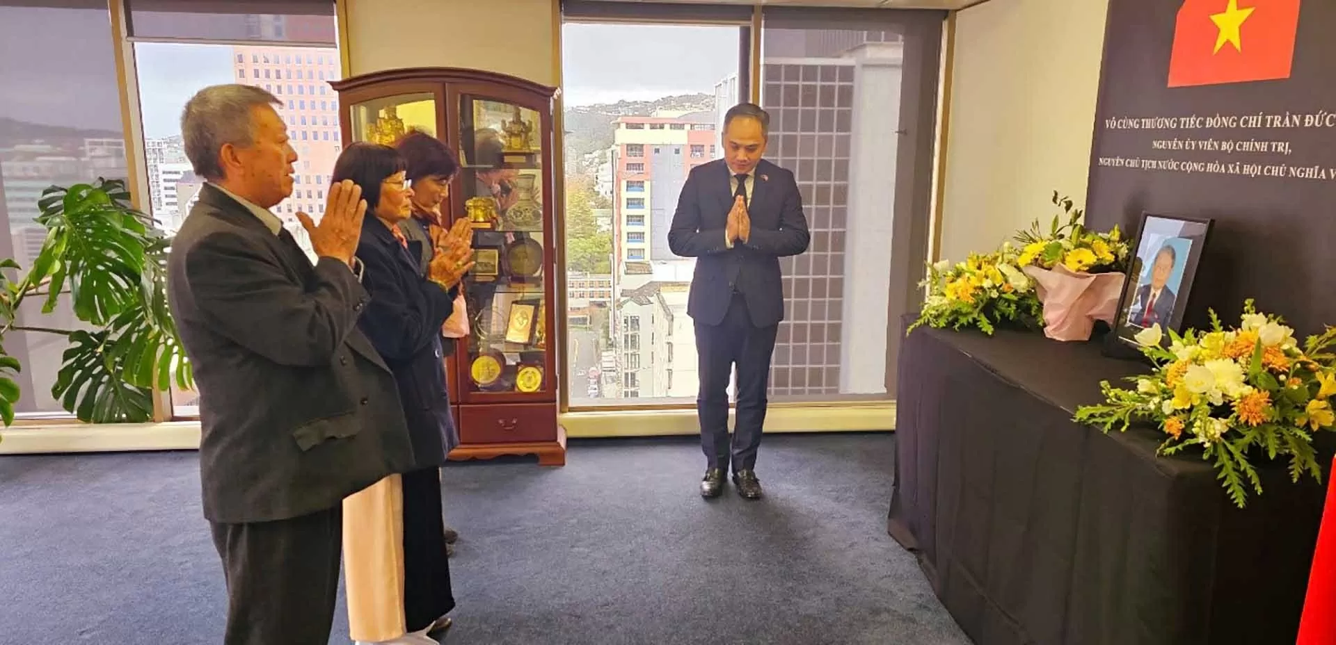 Lễ viếng và ghi sổ tang tưởng niệm nguyên Chủ tịch nước Trần Đức Lương tại New Zealand