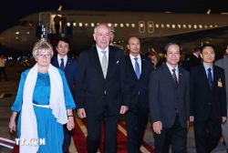 Tổng thống Hungary và Phu nhân đến Hà Nội, bắt đầu chuyến thăm chính thức Việt Nam