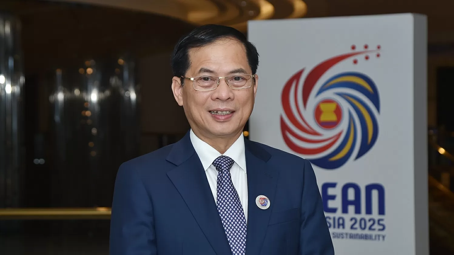Phó Thủ tướng, Bộ trưởng Bùi Thanh Sơn trả lời phỏng vấn về kết quả chuyến công tác của Thủ tướng Chính phủ Phạm Minh Chính tới Malaysia
