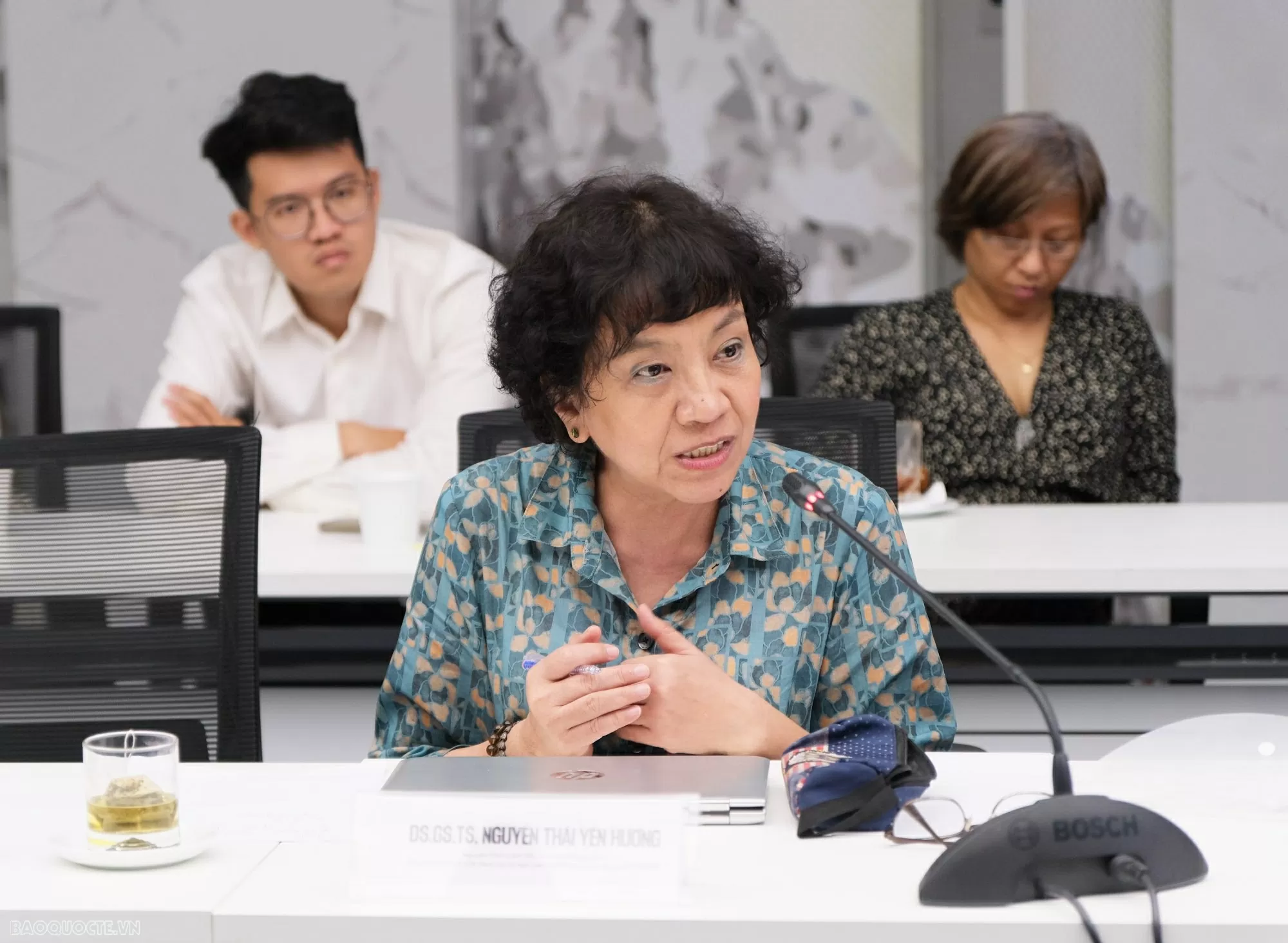 Kiến tạo hình ảnh quốc gia trong môi trường truyền thông số Kiến tạo hình ảnh quốc gia trong môi trường truyền thông số