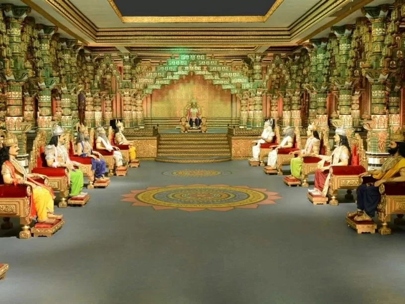 Hoa hậu Ý Nhi